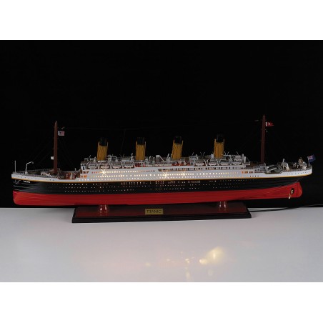 Crucero Rms Titanic Con Luz Decoración (1u)